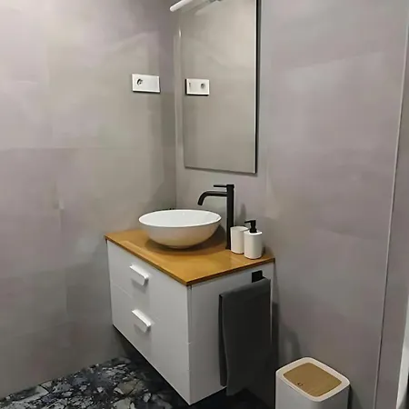 Muller Apartment *